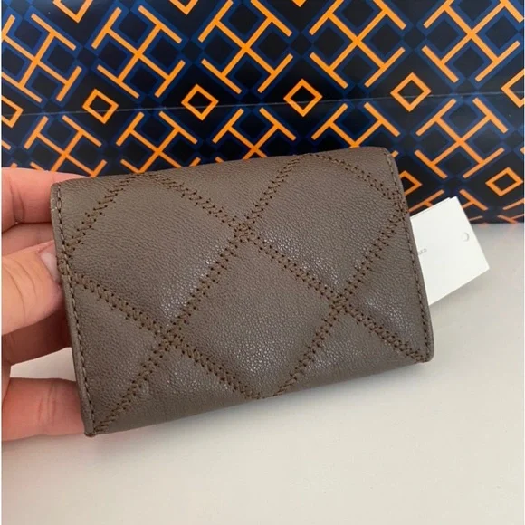 🍀🔮NEW🔮Tory Burch Willa card Case wallet/small wallet for cards - Picture 4 of 10